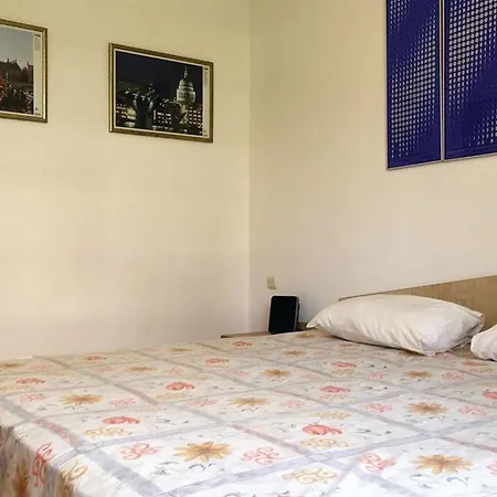 Daire One-bedroom In Sv. Vlas Sveti Vlas